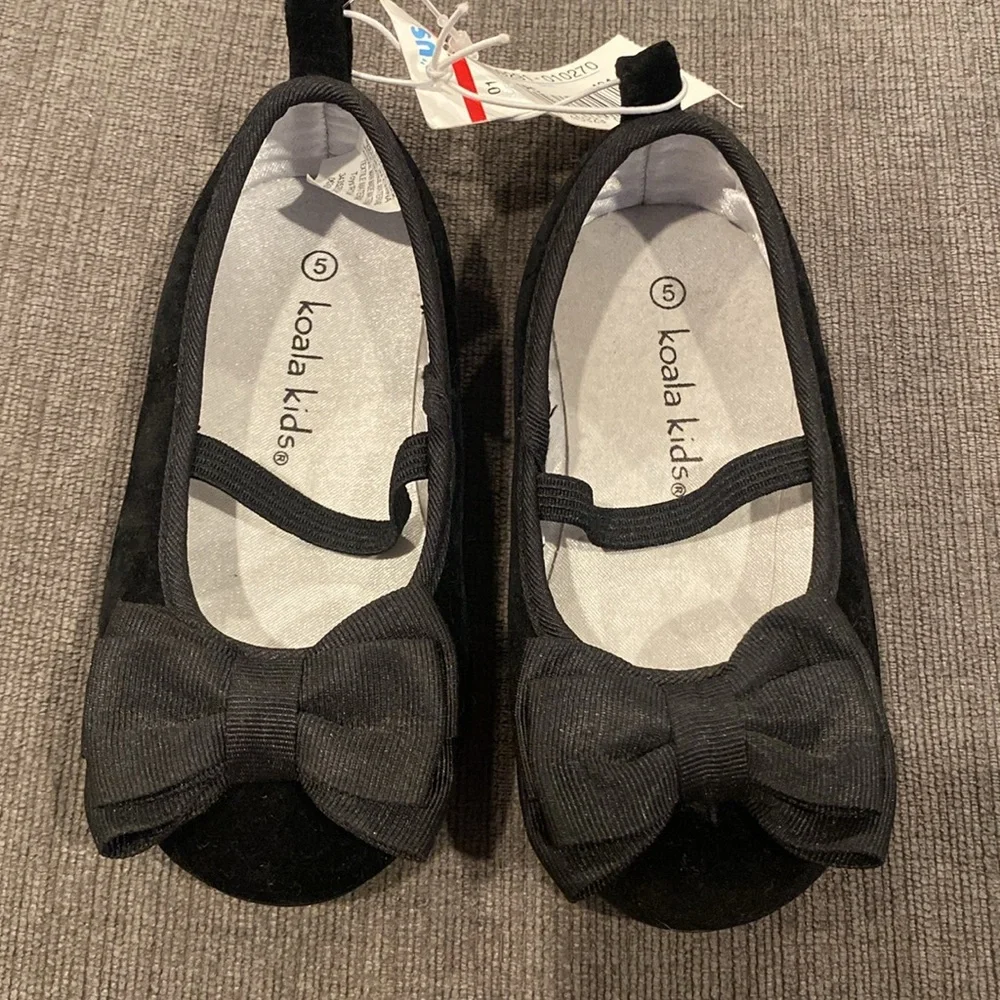 Koala Kids Little Girls Dress Shoes with Bows - Size 5 - NEW WITH TAGS!!